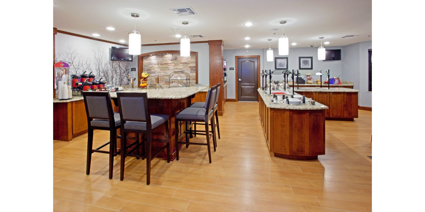 Start your day stress-free with our complimentary breakfast buffet. Served daily from 6:30 AM–9:30 AM, enjoy hot favorites like eggs and bacon, waffles, and fresh fruit, along with coffee and juices. It's the perfect way to fuel up before exploring Plano, TX.